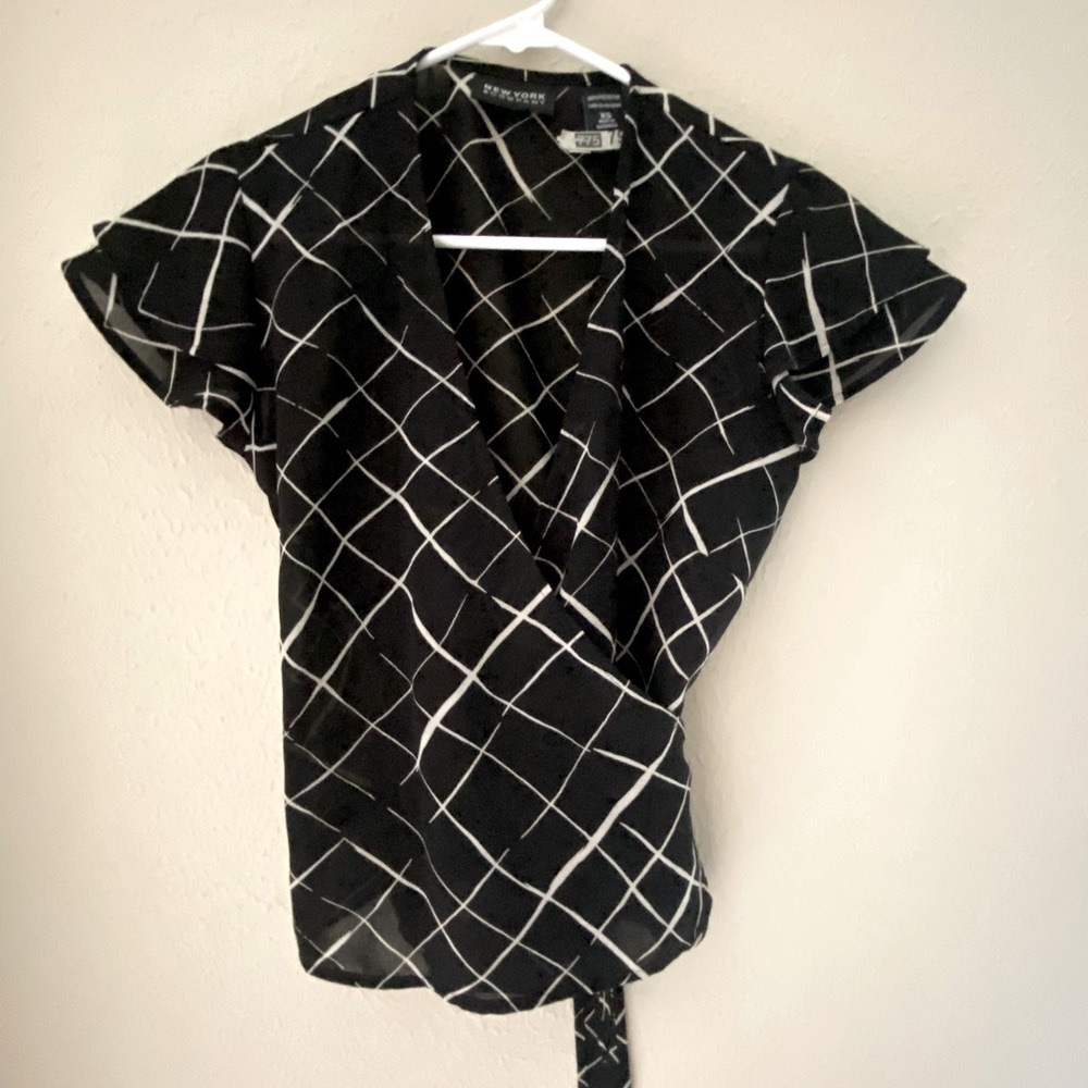 New York & Co Black Wrap Top Sz XS